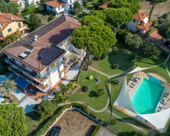 Hotel La Palma - קאמאיורה - בניין