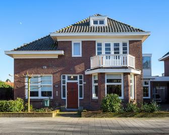 Guesthouse Living & Sleeping Eindhoven - Eindhoven - Edificio