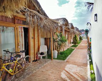 Puerto Bamboo - Máncora - Entrada del hotel