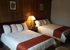 Blackthorne Resort - East Durham - Bedroom
