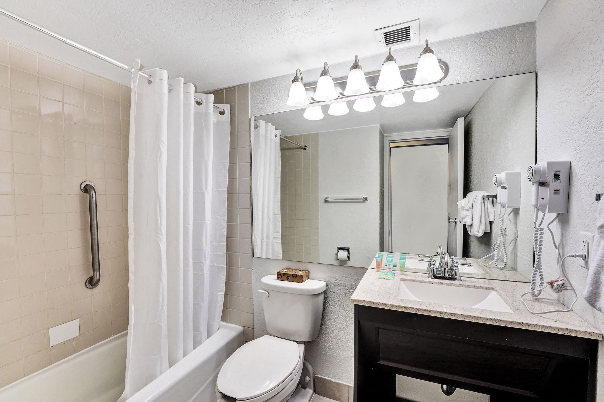 Plaza Hotel Fort Lauderdale - Fort Lauderdale - Bad