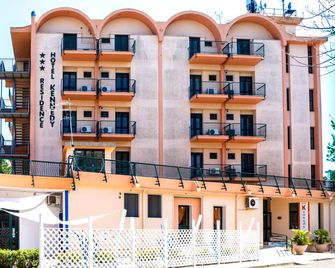 Hotel Kennedy - Metaponto - Edificio