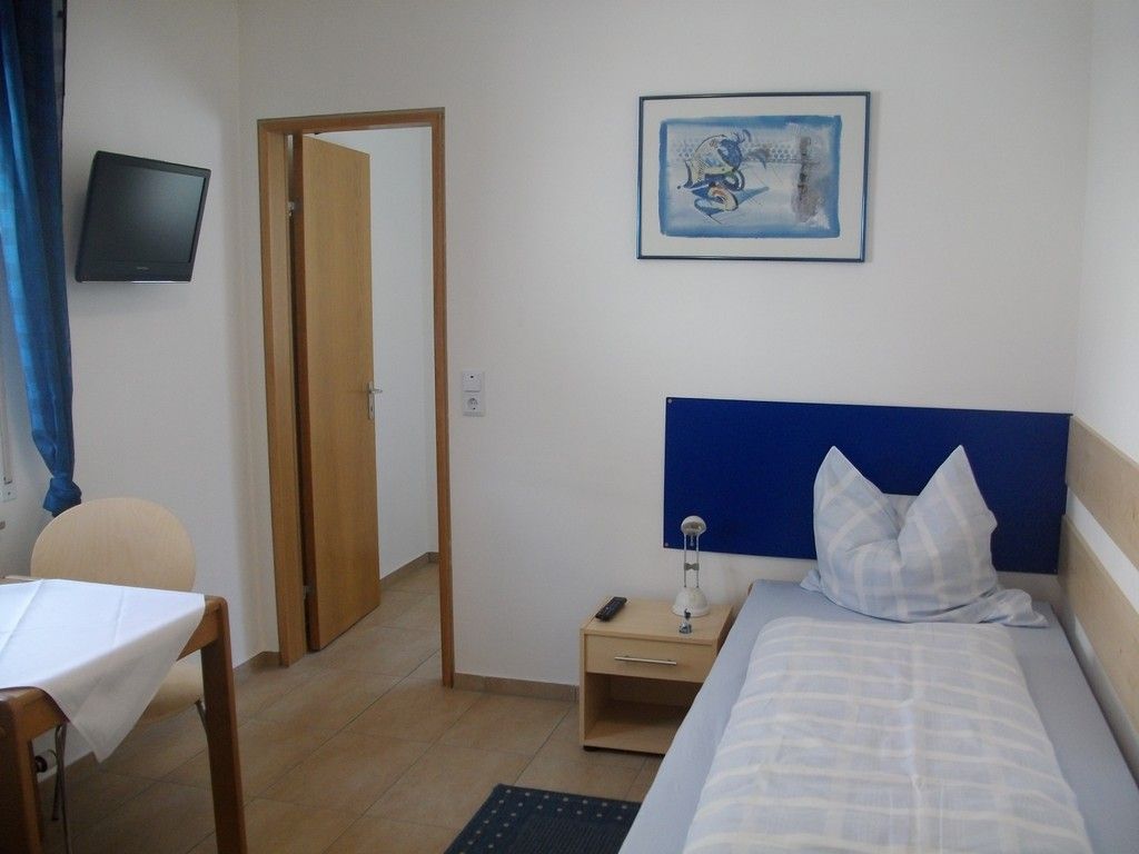 Gästehaus Schniepp - שטוטגרט - חדר שינה