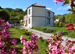 La Cascadeta - Marignac-Lasclares - Building