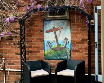 The Blue Anchor - Colchester - Patio