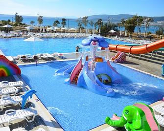 Ramada Resort by Wyndham Akbuk - Didim - Playa