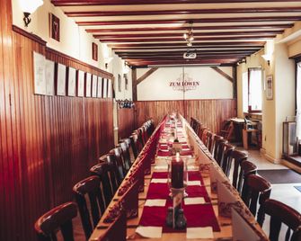 Gasthaus Zum Löwen - Fráncfort - Restaurante