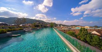 Kata Palm Resort & Spa - קארון - בריכה