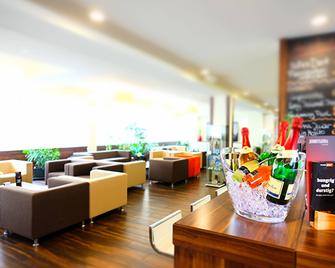 Motel Plus Berlin - ברלין - מסעדה