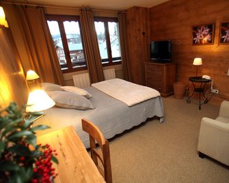 Hôtel Restaurant La Ferme - Ле-Русс - Спальня