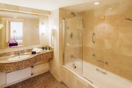 Hotel Lev - Λιουμπλιάνα - Μπάνιο