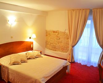 Hotel Villa Barbat - Rab - Bedroom