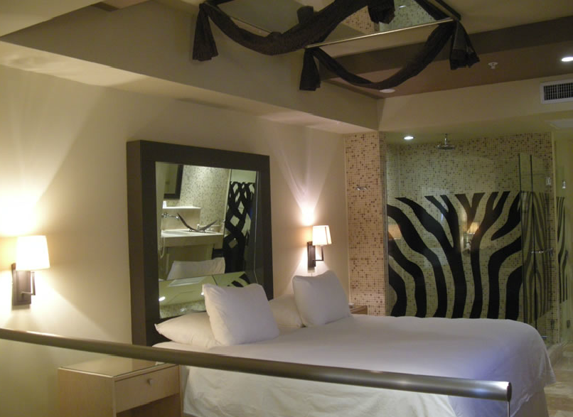 Aladdin Hotel Couples Only 112 7 3 4 Miami Springs Hotel