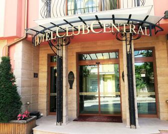 Club Central Hotel - Hissarya - Building