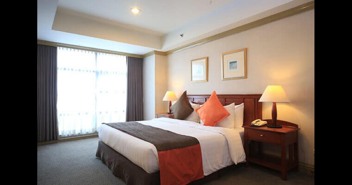 Infinity Tower Suites ₱4,122 (₱̶5̶,̶4̶6̶3̶). Makati Hotel Deals ...