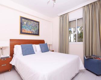 CLC Marina del Sol ahora Marina Park Select - פואנג'ירולה - חדר שינה