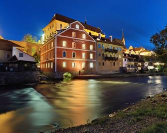 إل إتش هوتل ملين أولد تاون - سسكي كروملوف - مبنى