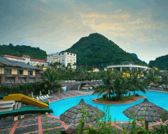 The May Legend Catba - Cát Bà - Pool