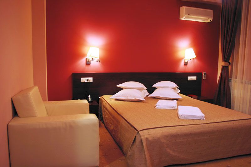 Hotel Secret Garden desde 67 Hoteles en Baia Sprie KAYAK