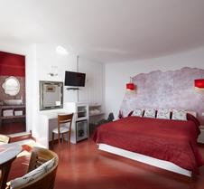 Ira Hotel & Spa