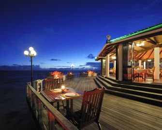 Villa Park Sun Island Resort - Nalaguraidhoo - Patio