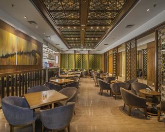 eL Hotel Jakarta - ג'קרטה - טרקלין