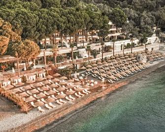 Perios Beach House - Adults Only - Turunç - Venkovní prostory