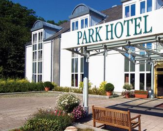 Park Hotel Ahrensburg - Ahrensburg - Building