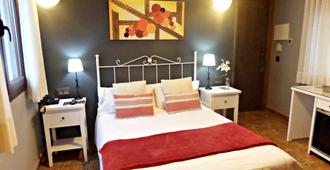 Hotel Medina de Toledo - טולדו - חדר שינה