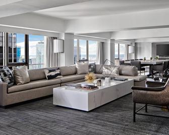 New York Marriott Marquis - New York - Living room