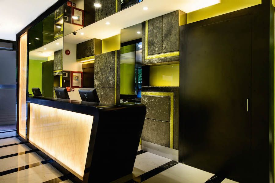 J8 Hotel - Singapore - דלפק קבלה