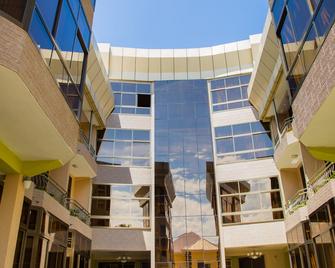 Tiger's Apartment Hotel - Buyumbura - Recepción