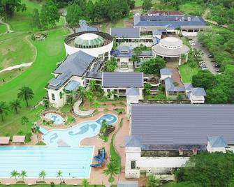 Bukit Beruntung Resort - Rawang - Building