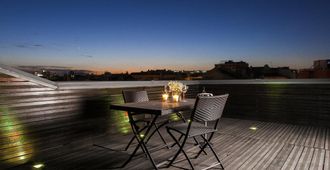 Hotel Zenit Lisboa - Lisbon - Patio