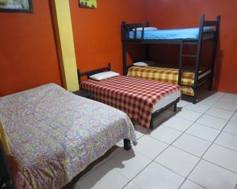 El Recreo Backpackers - Baños de Agua Santa - Habitación