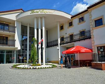 Hotel Suprasl - Supraśl - Edificio