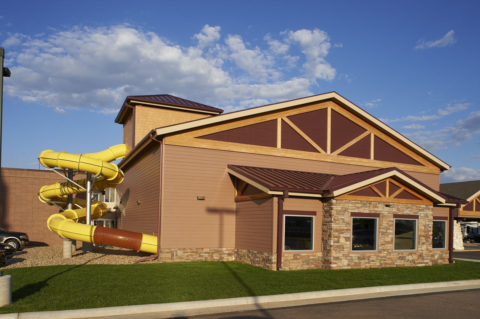 Dakotah Lodge 81 129 Sioux Falls Hotel Deals - 