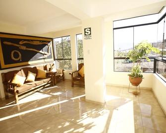 La Mansion Casa Hotel - Andahuaylas - Living room
