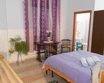 Al Borgo Vacanze B&b - Tortora - Camera da letto