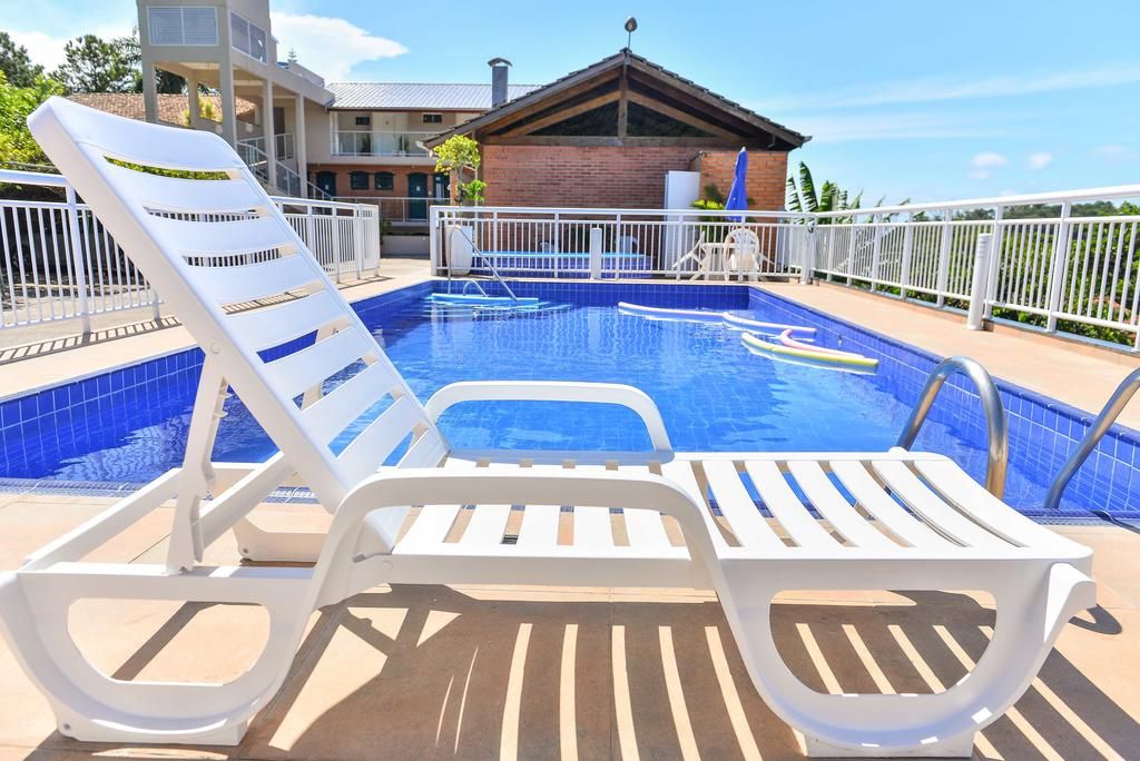 Hotel Maricá - פנייה - בריכה