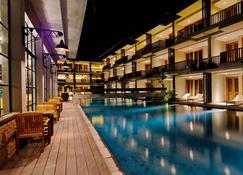 The Haven Suites Bali Berawa - North Kuta - Κτίριο