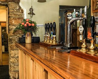 The Blue Bell Inn - סקיפטון - בר