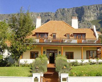 Acorn House - Cape Town - Building