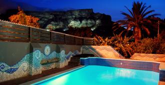 Villa Viva Hostel - Cape Town - Pool