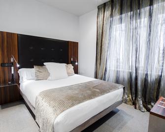 Petit Palace Tamarises - Getxo - Slaapkamer