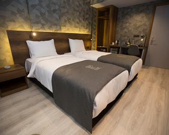 Emens Hotel - Izmir - Schlafzimmer