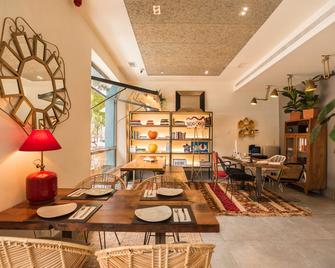 The Corner House - Seville - Lobby