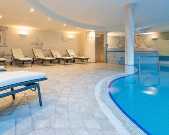 Saldur Small Active Hotel - Schluderns - Pool