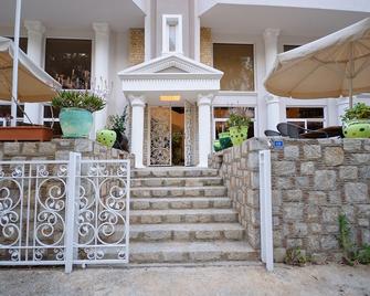 Oliv Hotel - Datça - Hotel entrance