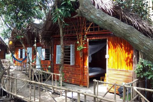 Ivory Bamboo Orchard Resort - Cần Thơ - Building